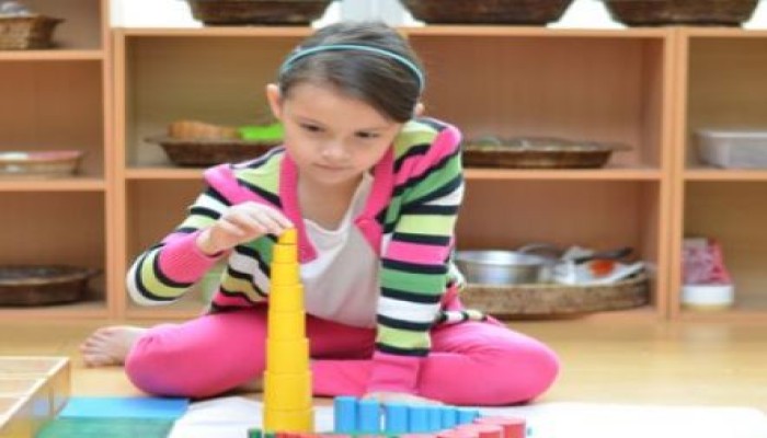 كيف أطبق أنشطة المونتيسوري لطفلي من سن 6 سنوات؟