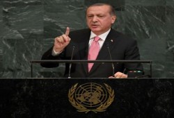 أردوغان يلوح بعقوبات إذا أجري استفتاء في إقليم كردستان