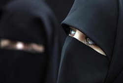استطلاع: معظم المسلمين في أوروبا يعانون تمييزًا عنصريًا