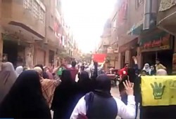 ثوار فيصل يواصلون التظاهر رفضا لجرائم العسكر