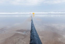 مايكروسوفت وفيس بوك تكملان مد كابل الإنترنت البحري Marea