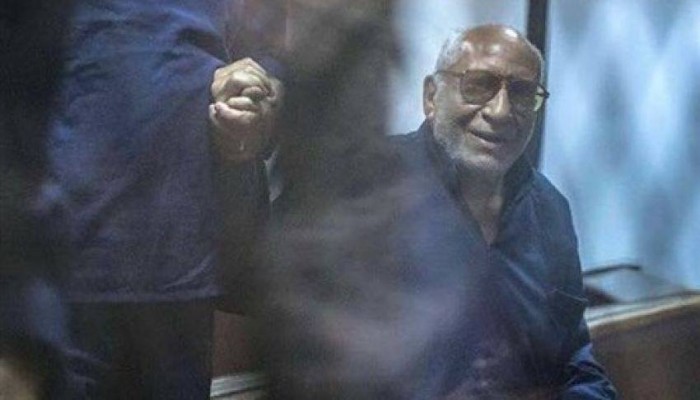 «الخضيري» ينتظر مصير «مهدي عاكف»