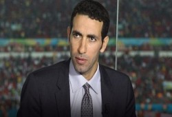 أبو تريكة يعد مدافعي الأهلي بـ«آيفون 8» حال الفوز بالبطولة الأفريقية