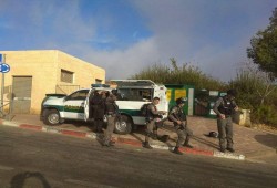 مقتل 3 جنود إسرائيليين في عملية إطلاق نار بالقدس واستشهاد المنفذ