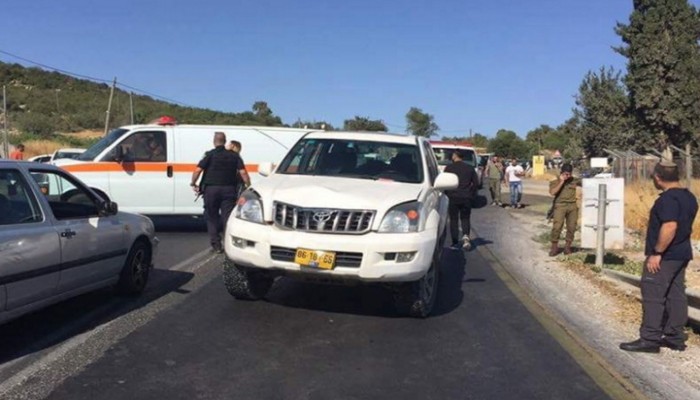 إصابة فتاة دهسها مستوطن شمال الخليل