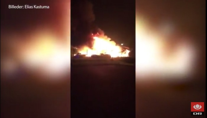 بالفيديو.. إحراق مسجد في السويد