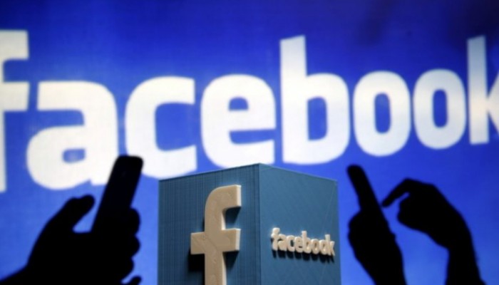 فيس بوك تحذف عشرات الآلاف من الحسابات الوهمية