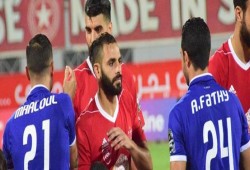 الأهلي يخسر جهود فتحي أمام النجم في برج العرب بسبب "رمية تماس"