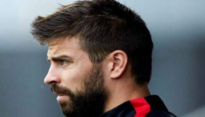 جيرارد بيكيه مستعد لمغادرة المنتخب الإسباني بسبب موقفه من انفصال كاتالونيا