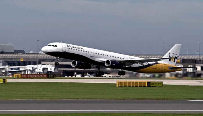 أكبر شركة طيران في بريطانيا تشهر إفلاسها