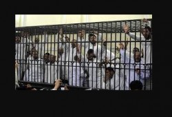 وقف جلسات هزلية التخابر مع حماس وتأجيل "دمياط والعجوزة"