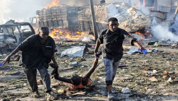 ارتفاع عدد ضحايا هجومي العاصمة الصومالية إلى 137 قتيلا