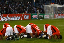 إعلام السيسي: "أبوتريكة إرهابي حوّل منتخبنا لمنتخب ساجدين ورجعناه تاني الفراعنة"