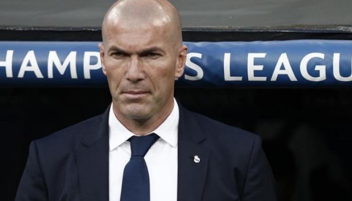 زيدان غير راضٍ عن تعادل الريال مع توتنهام بدوري الأبطال