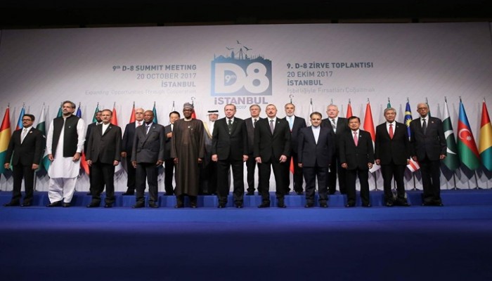 انطلاق قمة مجموعة الثماني الإسلامية في إسطنبول