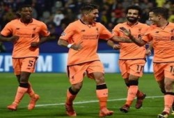 ليفربول يهنئ "صلاح" بلقب أفضل لاعب