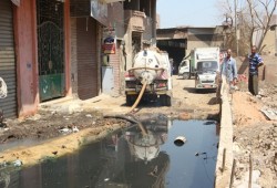 كارثة بسبب المجاري.. «التيفود» يحاصر ثلاث قرى بالمحلة