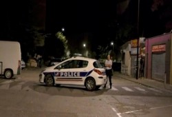 فرنسا.. اعتقال جماعة متطرفة أرادت مهاجمة مساجد