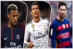 «الفيفا» يكشف اليوم عن الفائز بجائزة أفضل لاعب في العالم