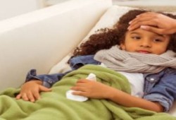 كيف تحمين طفلك من نزلات البرد في الشتاء؟