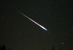 جسم غريب يضيء سماء مقاطعة كندية (شاهد)