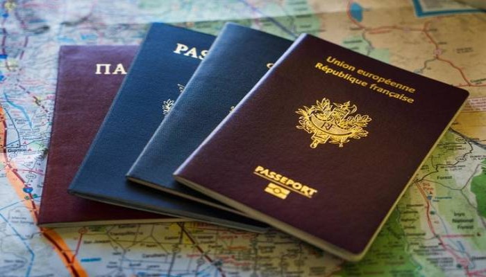 دولة آسيوية صغيرة يمتلك مواطنيها أقوى جواز سفر في العالم