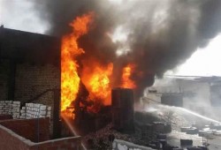 انفجار براميل كيماويات فى مصنع البتروكيماويات غرب الإسكندرية