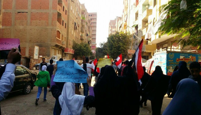 بولاق الدكرور تهتف ضد القتل والتعذيب بالسجون