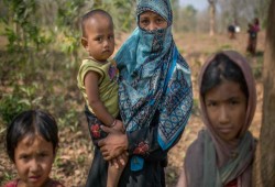 بنغلاديش تسعى لمنع الحمل بمخيمات الروهنغيا بطريقة غير معتادة