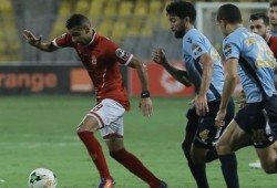 الأهلي يتعادل مع الوداد ليبقي حلم التاسعة معلقاً حتى رحلته للمغرب