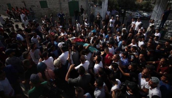 تشييع جثامين 7 فلسطينيين قتلوا جرّاء قصف إسرائيلي لنفق على حدود غزة