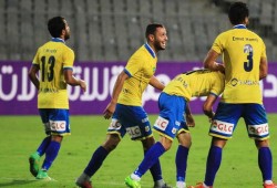 الإسماعيلي يتعثر أمام انبي ويحتفظ بصدارة الدوري