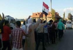 ثوار حوش عيسى يرفعون لافتات " خطفوا سمية ليه ؟ " فى مسيرة تندد باستمرار اخفاءها