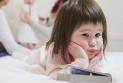 كيف تتعامل مع الغيرة بين أطفالك في ست خطوات؟