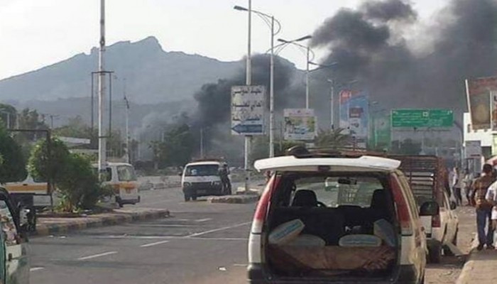 قتلى وجرحى يمنيون في هجوم استهدف مقر شرطة عدن