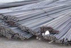 أسعار الحديد تتخطى الـ 12 ألف جنيه للطن