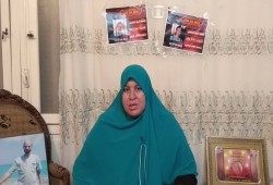 زوجة "احمد السمني" تروي معاناة وحدتها بعد اعتقال العسكر لزوجها وولديها