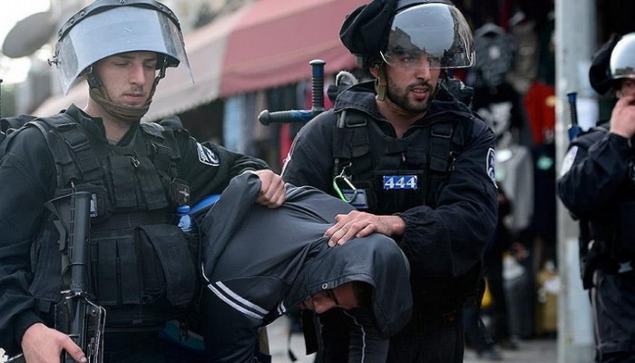 مسؤول أممي: 500 طفل فلسطيني في السجون الإسرائيلية