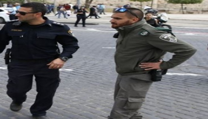 إسرائيل تثبت كاميرات مراقبة جديدة على أبواب الأقصى