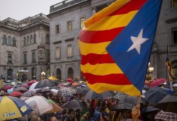 المحكمة الدستورية الإسبانية تلغي إعلان استقلال إقليم كتالونيا