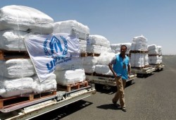 بعد انتقادات حقوقية.. التحالف العربي يسمح بفتح ميناء عدن