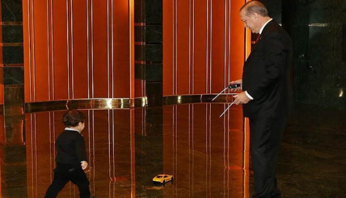 أردوغان: كل ثانية نمضيها مع أطفالنا قيمة مضافة لحياتنا