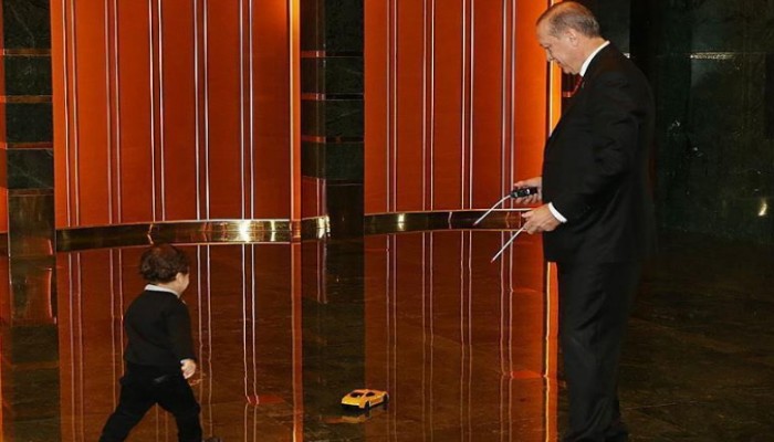 أردوغان: كل ثانية نمضيها مع أطفالنا قيمة مضافة لحياتنا