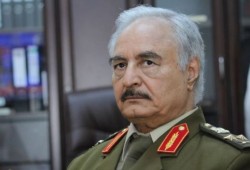 هل أحكم "حفتر" سيطرته على قبائل الشرق وحكومته؟