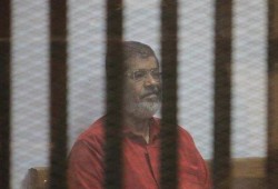 "الثوري المصري" يحذر من المساس بصحة "مرسي"