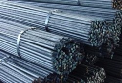 استقرار أسعار الحديد.. و العتال بـ 12 ألف جنيه للطن