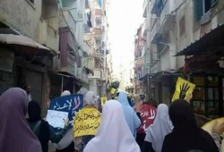 أحرار الإسكندرية يتظاهرون من الرمل رفضا لجرائم العسكر