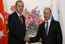 تحالف قوميين ومؤيدين لروسيا يدفع بتركيا بعيدا عن الغرب