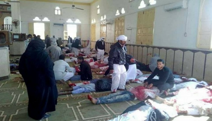 في أول حادث من نوعه: 184 ضحية بتفجير مسجد اثناء صلاة الجمعة بسيناء