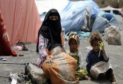 "الغذاء العالمي" يوصل باخرة محملة بالمساعدات إلى اليمن